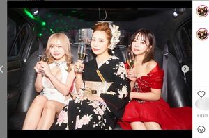 『ヘラヘラ三銃士』。左からまりな、ありしゃん、さおりん