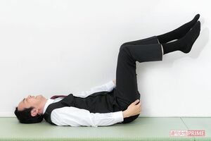 楽屋での過ごし方を教えてくれた田中卓志　撮影／佐藤靖彦