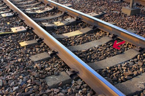 【Q4】線路の下に敷き詰められているもの