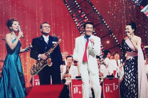 2002年、NHK総合『金曜オンステージ～いっきにパラダイス』で原信夫さん、五木ひろしさんらと共演したことが転機となった