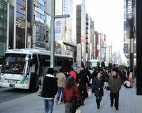 都心での路上駐車による苦情も対策なし “爆バス”問題