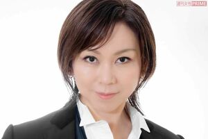 元宝塚星組トップスター・女優の湖月わたる 撮影/佐藤靖彦