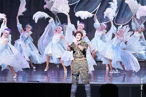 宝塚歌劇団の公式HPより