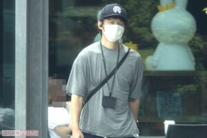 自粛中の渡部建