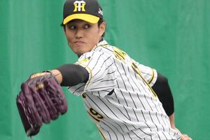 やっぱりタテジマが似合う?(藤浪晋太郎公式インスタグラムより)