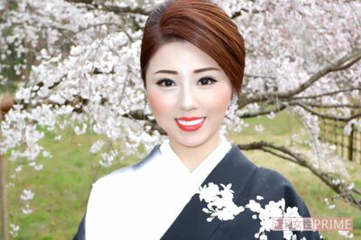 話を聞いたのは、高嶋りえ子ママ。銀座クラブ高嶋など銀座4店舗、都内10店舗を経営している。