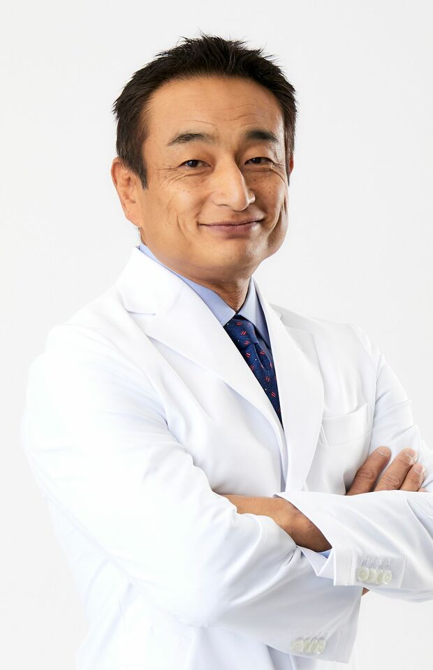 吉原 潔先生●整形外科専門医。フィットネストレーナー。医学博士でありながら、運動療法や筋肉トレーニングにも精通し、多角的な診療を実現。