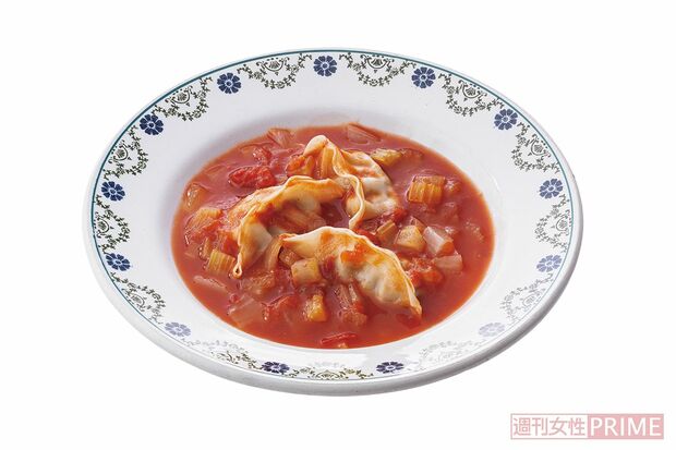 餃子入りチリトマトスープ