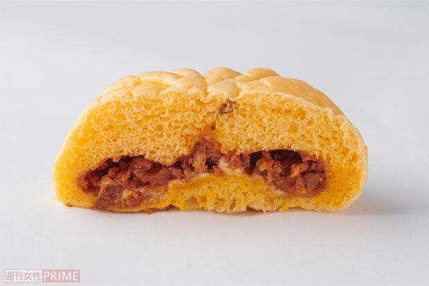 【ピザまん】第2位　デイリーヤマザキ　とろ～りチーズのピザまん完熟トマト使用／150円　撮影／山田智絵