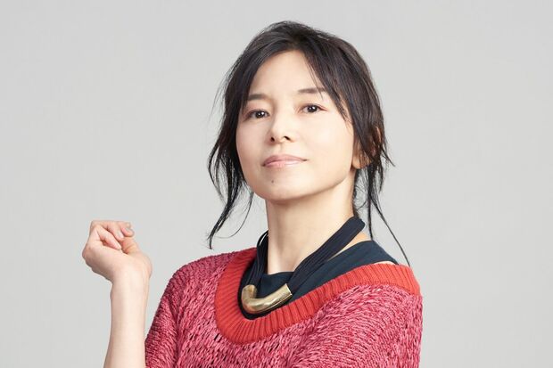 風かほる（山口智子）：あかつか探偵事務所所長。人望はあるが、豪快で昼から酒を飲むことも。美人なのに独身だが、過去については謎