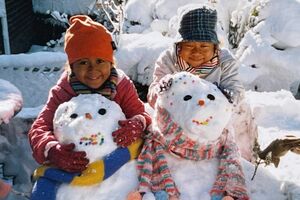 ニューヨーク時代のひとコマ。2人がしているマフラーは環さんの手編みで、大阪なおみさんには当時好きだった『ハリー・ポッター』のような柄に〝NAOMI〟のネーム入り