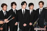 嵐はお互いの発言にツッコミを入れ合う“5人らしさ”を見せていた