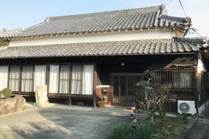親が元気なうちに「実家じまい」についても話し合い、将来の負担を減らしたい（写真はイメージです）