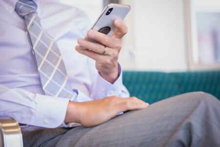 手軽に撮影できるスマートフォンの普及は盗撮犯罪の増加の要因に　※写真はイメージです