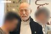 打ち上げ会場から出てきた津川の鼻からは、酸素チューブがのびていた