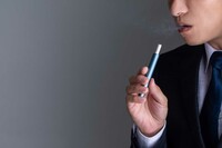 10月から加熱式たばこ増税、愛煙家はつらいけど頑張っている!? 意外に優良な税収貢献とマナー意識