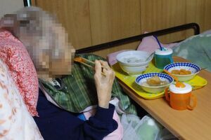 きよさんは昨年10月末から食欲が低下したが徐々に回復。節分には太めの巻き寿司も食べきった