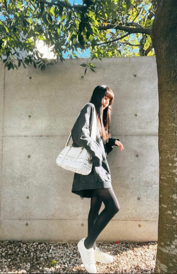 『DIOR VIBE ミディアム クラシック ボウリングバッグ』64万9000円（編集部調べ、画像は公式インスタグラムより））