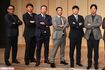 監督会議に参加したセ・リーグ監督。右から、阪神タイガースの藤川球児監督、横浜DeNAベイスターズの相川亮二監督、読売ジャイアンツの阿部慎之助監督、中日ドラゴンズの井上一樹監督、広島東洋カープの新井貴浩監督、東京ヤクルトスワローズの池山隆寛監督