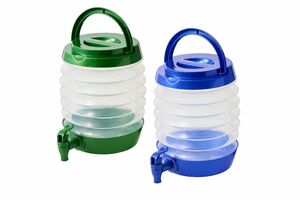ポリタンク約3.5L(コップ付) 440円 DAISO