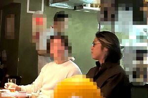 友人らとは終始仕事の話をしていた高木雄也