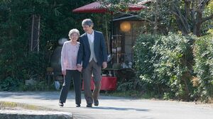 認知症妻を演じる　(C)Team『八重子のハミング』