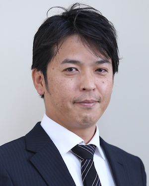 若梅秀孝さん：「原一探偵事務所」調査部所属。探偵のプロ中のプロ、調査業務と後輩の指導にあたっている。
