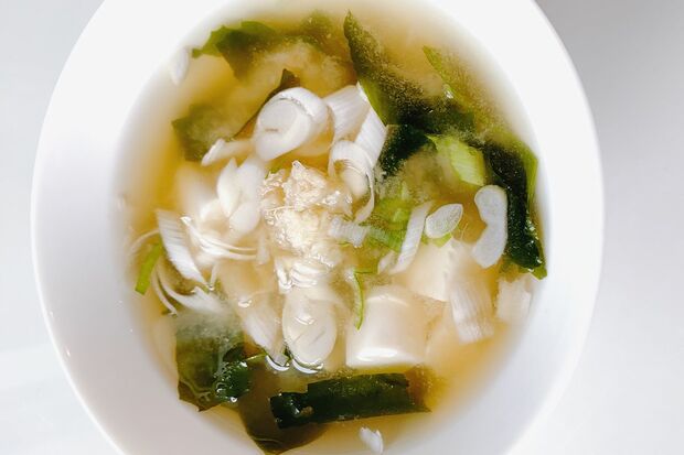 腸活6：しょうが入りみそ汁で身体を冷やさない　写真提供／石原新菜