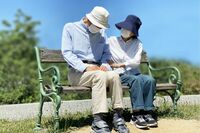 医療費の自己負担額が1割から2割に増加!年金だけでは入院もできず、後期高齢者に降りかかる絶望感「絶食し…
