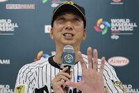 阪神タイガース・高橋遥人の「指ペロ」癖に、巨人ファンが“反則投球”を指摘も「巨人だけ言う」岡田彰布顧…