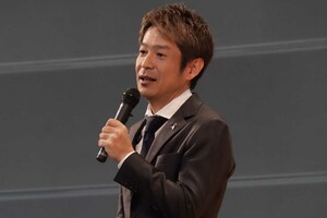 しみず・けん/元読売テレビアナウンサー。夕方の報道番組のメインキャスターを務め、現在はフリーアナウンサーとして幅広い分野で活動。著書に『112日間のママ』、『笑顔のママと僕と息子の973日間』(共に小学館)がある。