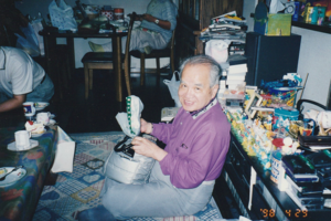 元・特攻隊員で被爆者でもあった父親の京一さんが語る戦争体験は、森永さんに大きな影響を与えた