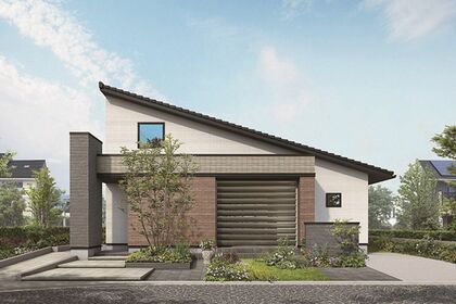 クレバリーホームの外観デザインの一例。三角屋根とルーフラインに沿った外壁が特徴的なシルエットを生み出す、おしゃれな平屋