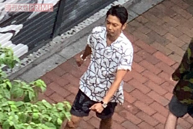 7月上旬の午後、新宿二丁目の路上でドラマの撮影をしていた翼