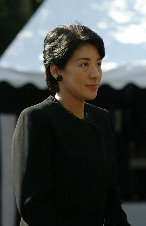 2004年、適応障害を公表された雅子さま。当初は公務へのご出席がままならない日々が続いていた