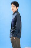 岡田健史　撮影／佐藤靖彦