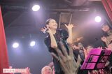 新宿二丁目のゲイクラブのイベントに出演した小泉今日子。最後はゆっくりカーテンが閉じ、キョンキョンの熱い生ライブは終了
