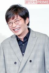 田中圭（34）　ドラマ『獣になれない私たち』のクズ男役も話題！「流行りのラウンドタイプ。田中さんのような小顔の方には少し大きめな丸眼鏡が◎。フレームの色も髪色に近いものを選び落ち着きがあって、大人な感じに」（以下、コメントは堀さん）撮影／週刊女性写真班