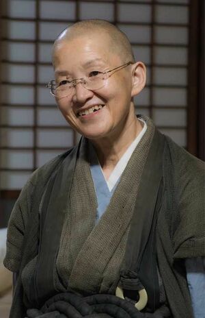 松山照紀さん…1962年生まれ。臨済宗妙心寺派松壽山不徹寺住職。48歳で出家し現在は尼僧庵不徹寺の庵主を務める。懐石勉強会、お香の会、被災地支援、修行体験の受け入れなど、活動は多岐にわたる。