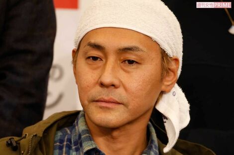 お笑い芸人・ヒロシ「完全にバンドマン」HYDEとの“再会ショット”で披露した最新近影に驚きと絶賛の嵐