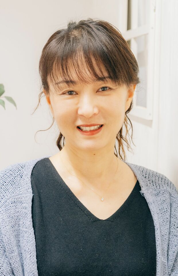 泉野晶代さん●NLP協会認定トレーナー。オフィスイズ代表。人間関係の悩みを心理学により克服した経験を生かし、NLP心理学を中心にカウンセリング、コーチング、セミナー講師として活躍。相談件数は1万件以上。