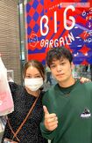 私の弟。姉を心配して？新幹線乗り場まで送ってくれました　提供／加藤綾菜