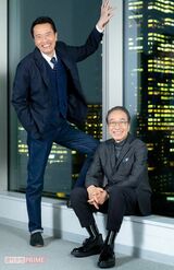 左から遠藤憲一、小日向文世（撮影／佐藤靖彦）