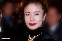 小柳ルミ子、71歳の“ド派手”ピンク私服に「親なら全力で止める」「スタイル凄い」ネットは賛否両論