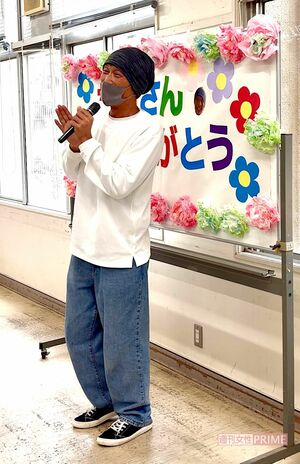 働いていた神戸の障がい者支援センターで、退院後初のミニコンサートを開催。「利用者さんや職員さんも笑顔で聴いてくれました」 写真/杉田あきひろさん