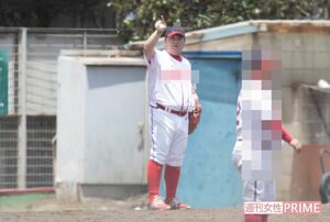 極楽とんぼの山本圭壱が監督する野球チーム『K』