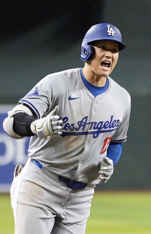 大谷は日本時間8月31日に43本塁打＆43盗塁を達成。その後、さらに記録を伸ばす　写真/共同通信社