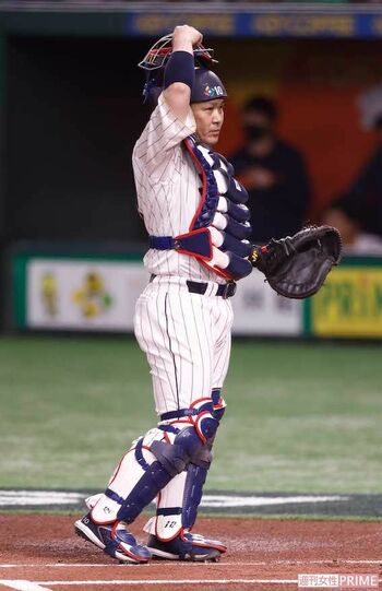 2023年には、侍ジャパンの一員としてWBCにも参加した甲斐拓也