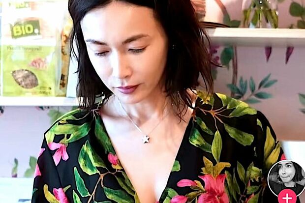 長谷川京子公式TikTokより