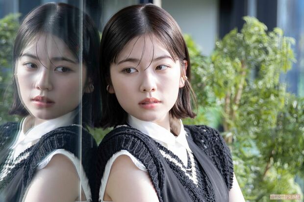小芝風花 撮影/齋藤周造、ヘアメイク/青山佑綺子(BOND)、スタイリング/小川未久